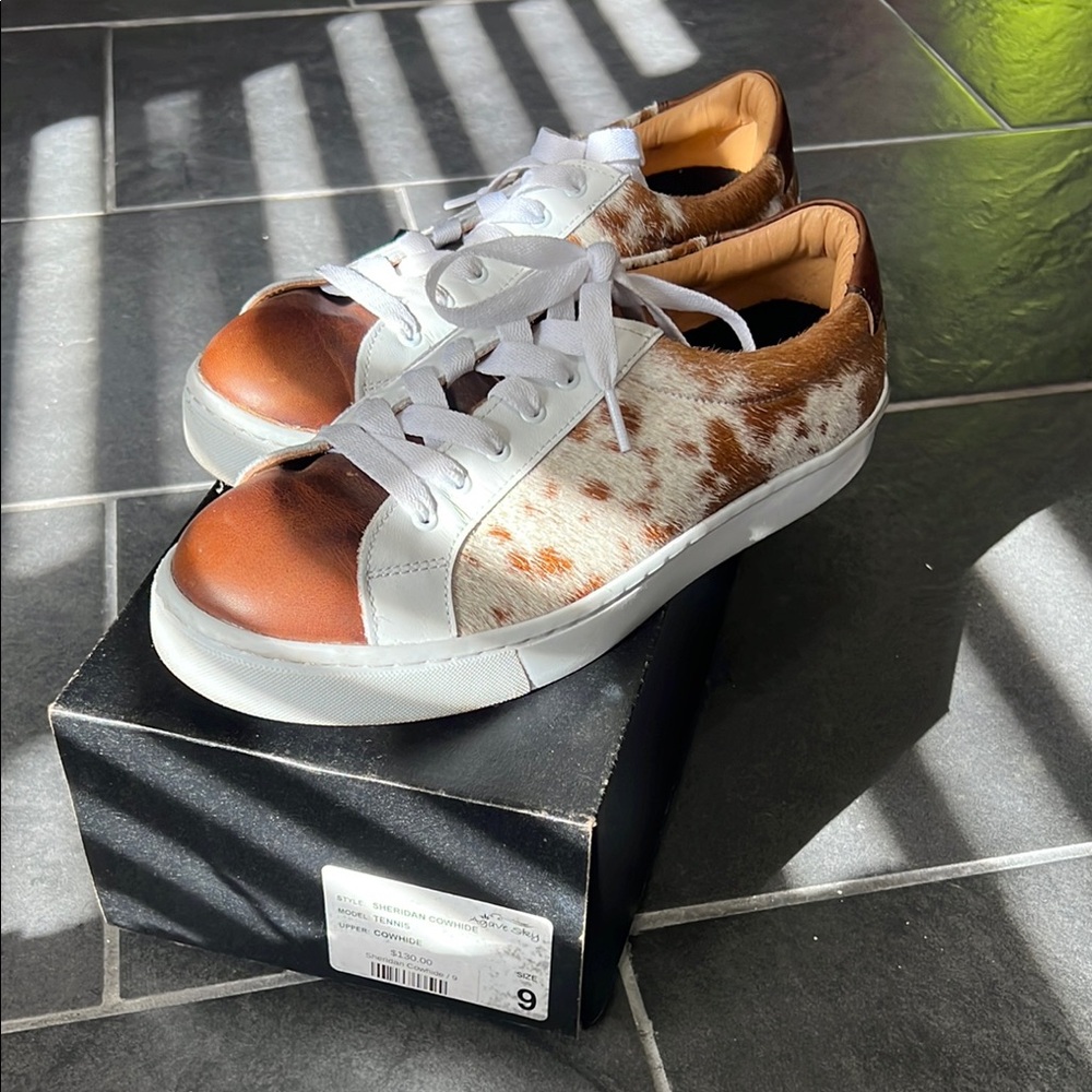Cowhide Leather Sneakers with White Laces